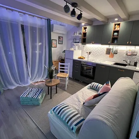 Le Soleil Bleu Apartment *